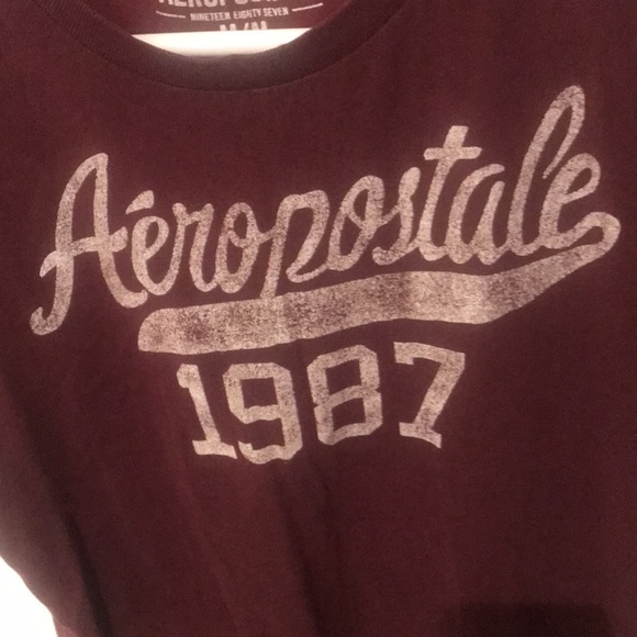 Lovely Burgundy Aeropostale 100% Cotton Tshirt SZ Medium - Picture 3 of 4